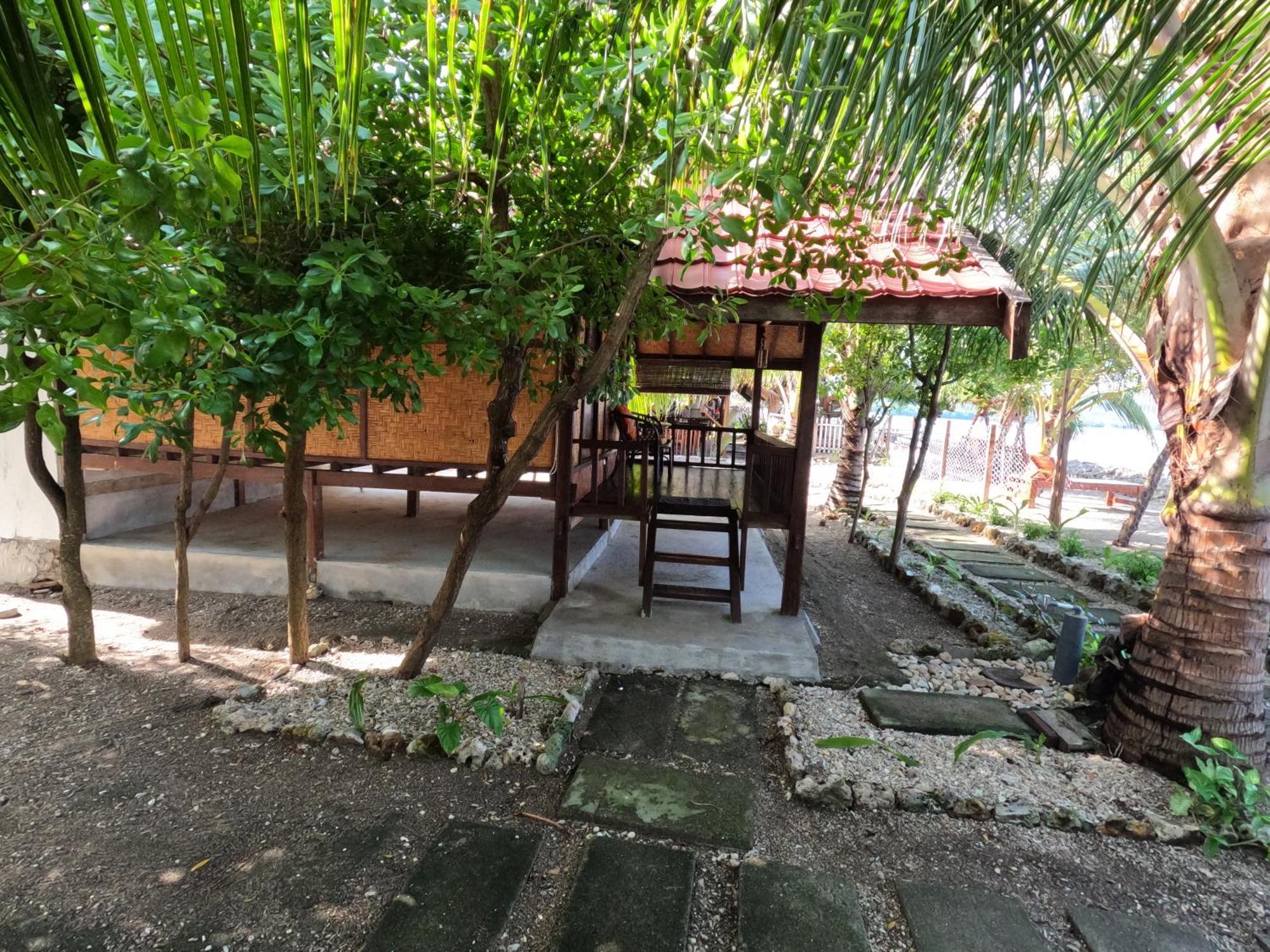 Maryan Moyo Bungalows & Resto Moyo Island Exterior foto