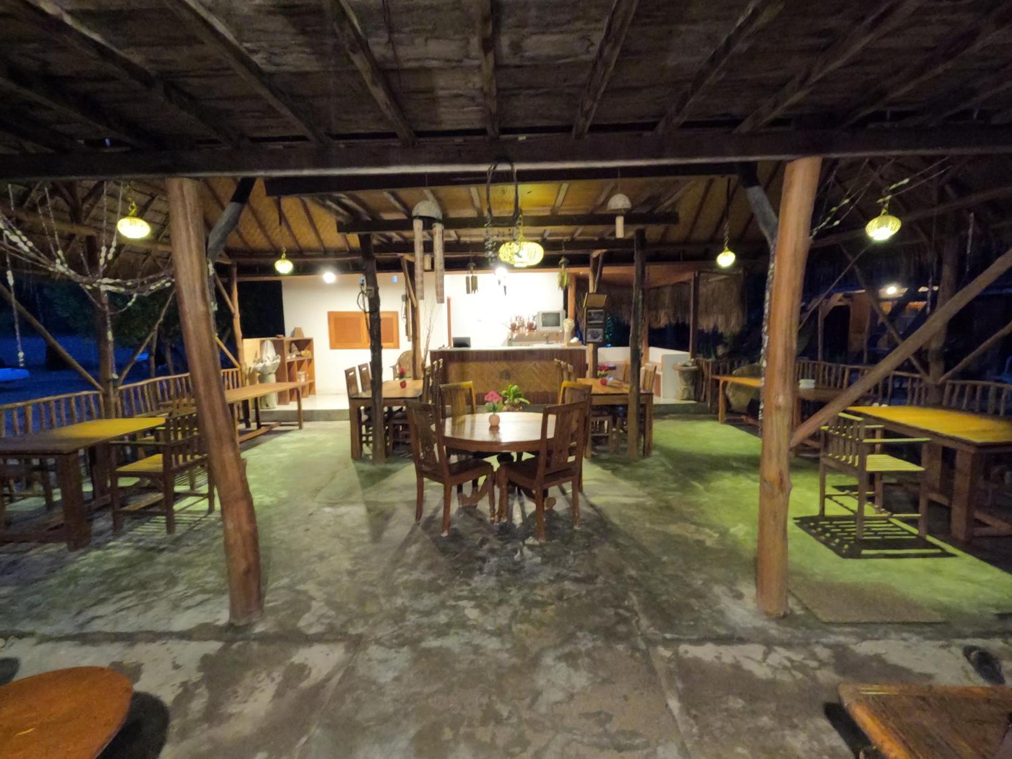 Maryan Moyo Bungalows & Resto Moyo Island Exterior foto