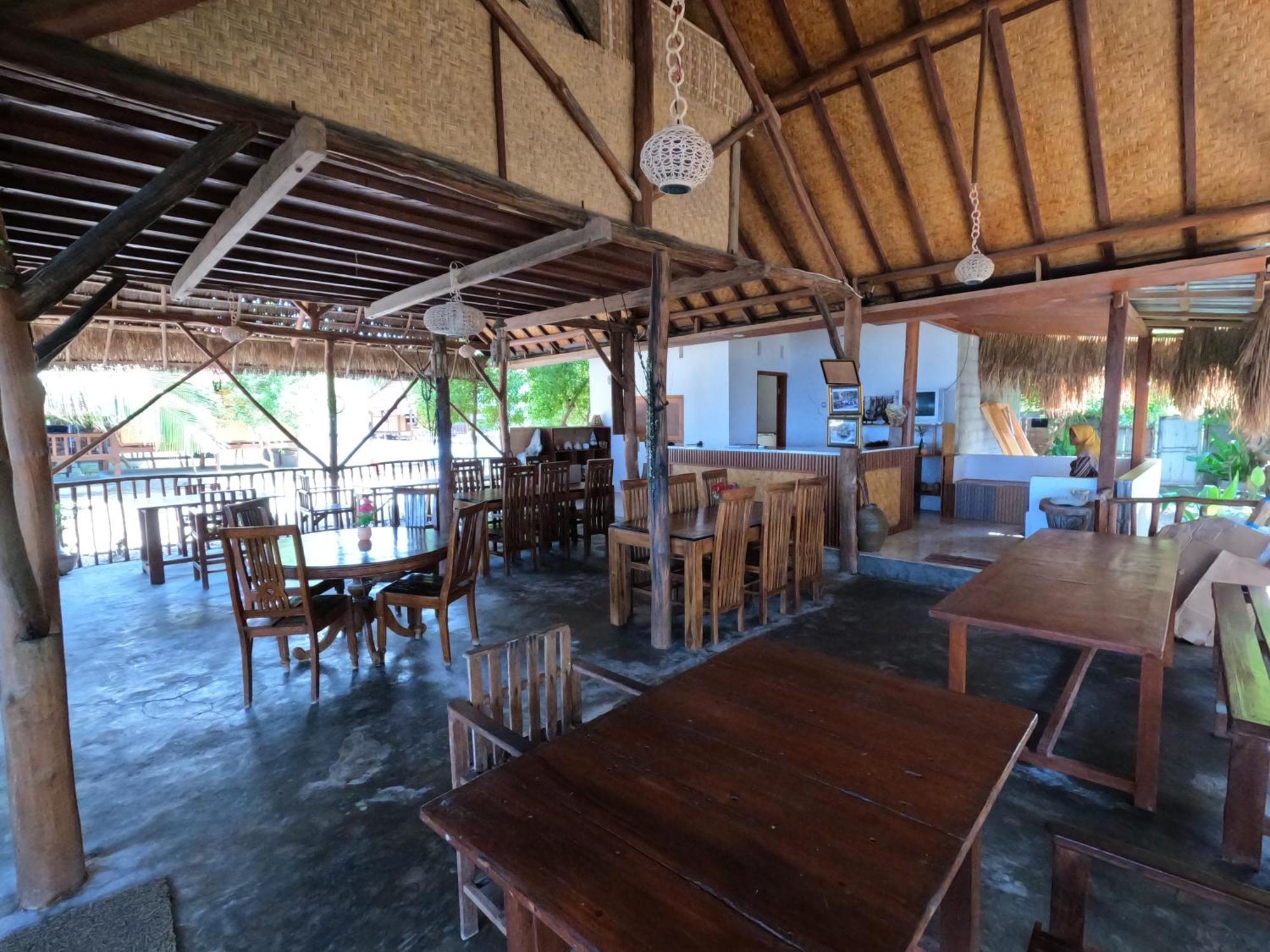 Maryan Moyo Bungalows & Resto Moyo Island Exterior foto